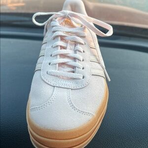 Adidas Kids Gazelle Platform Sneakers in Cream/Blush and Gold